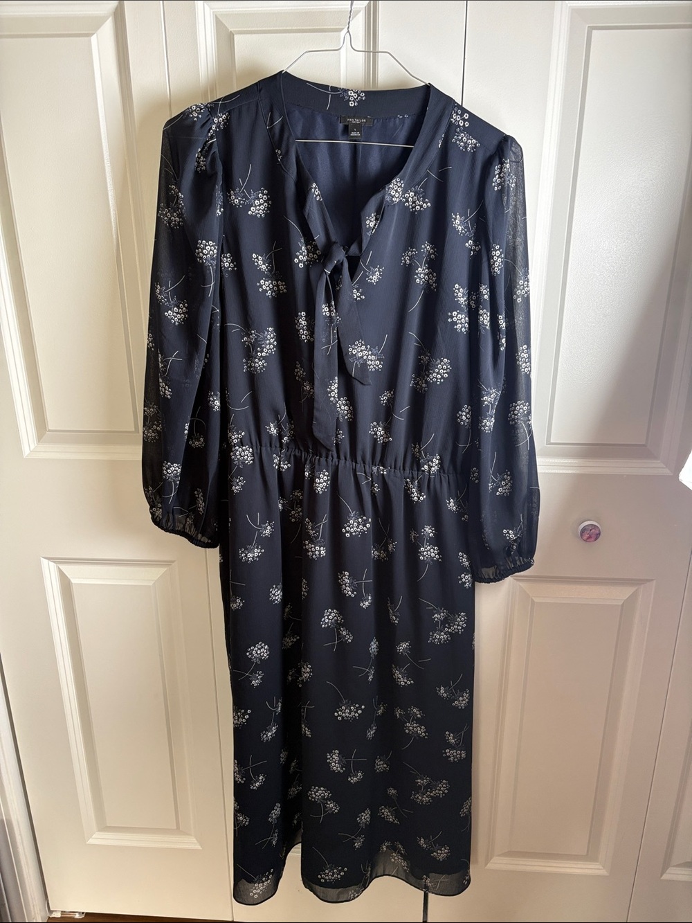 Ann Taylor Factory Women's Navy Floral Tie-Neck Dress